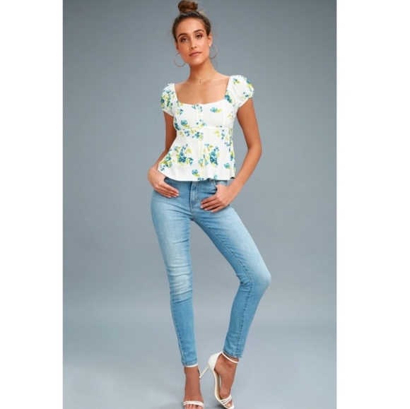 🆕️ Free People Bohemian Top with Elastic Smocked Back. - Picture 10 of 10